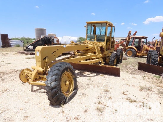 CAT 120 Motor Grader