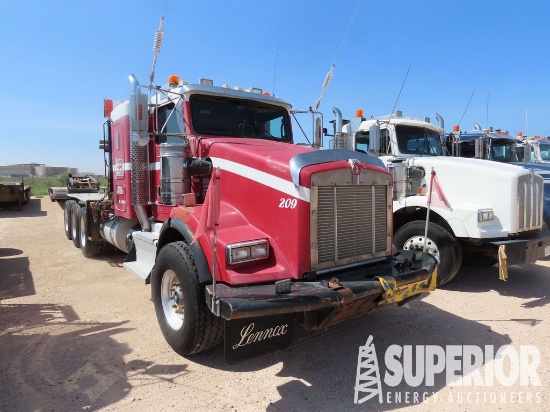 2011 KENWORTH T800 3-Axle Winch Truck