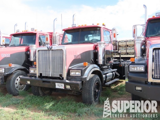 1997 WESTERN STAR 4900 T/A Winch Truck w/Day Cab