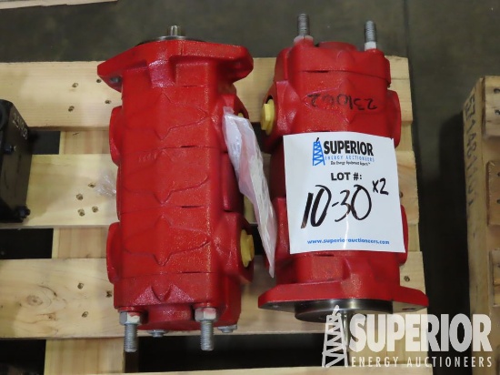 (2) MUNCIE TSPKS1-17-17-02BSSBX Hyd Pumps