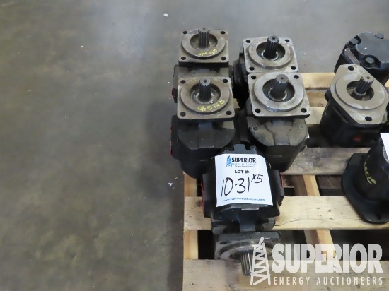 (5) SUNSOURCE P7500A037A0NU17-6 Hyd Pumps
