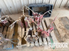 (2) 5-1/2" DUL Drill Pipe Slips