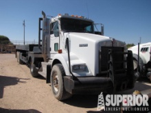 2013 KENWORTH T800 T/A Bed Winch Truck w/Lift Axle