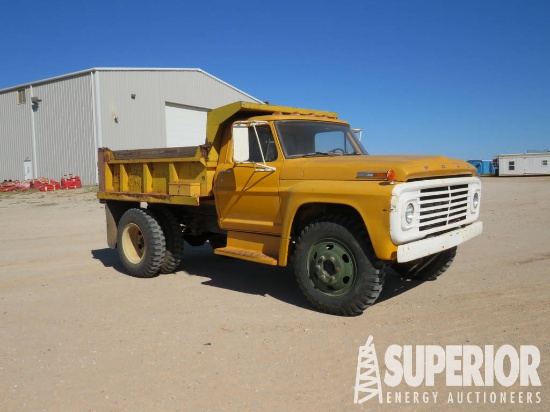1970 FORD F-504 S/A Dump Truck