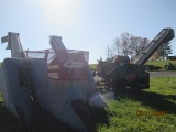 New Idea 2X Mounted Picker
