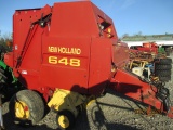 NEW HOLLAND 648 ROUND BALER