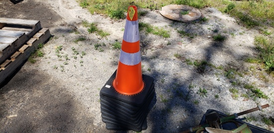 10x Traffic Cones