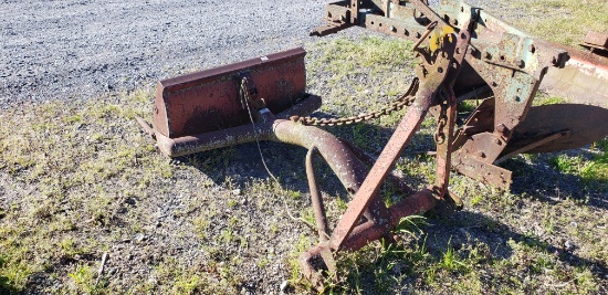 Forano 3pt. Loader