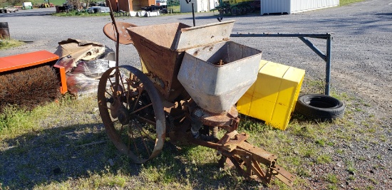 1 row Potato Planter