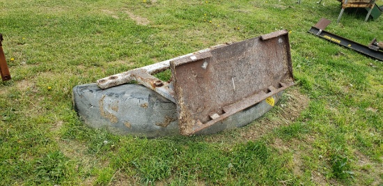 Skidloader Tire Scraper