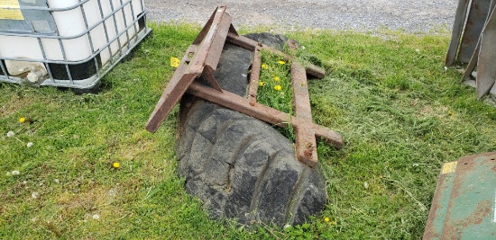 Skidloader Tire Scraper
