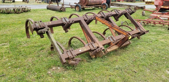 3pt. 11 tooth Chisel Plow