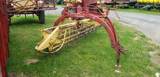 New Holland 256 Rake