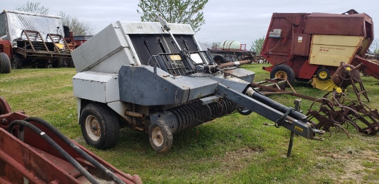 NI 484 R Baler