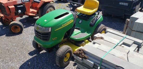 JD L100 Mower