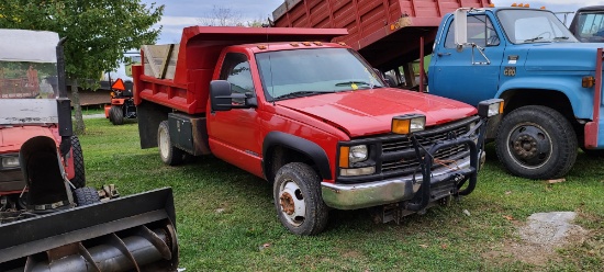 Chevy 3500 Dump Truck W/Plow TITLE