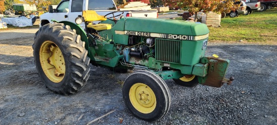 John Deere 2040 Tractor