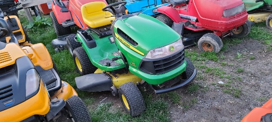 JD 125 Riding Mower (RUNS)