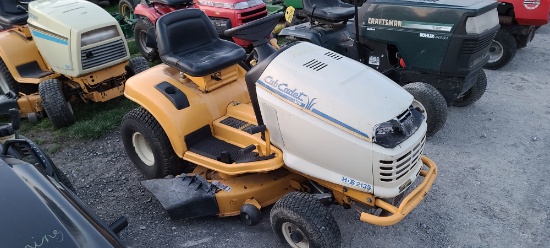 CC HDS2135 Riding Mower (RUNS)