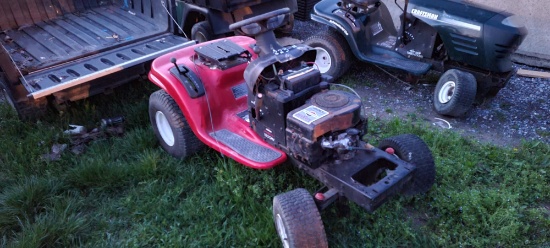 Craftsman Riding Mower (AS IS)