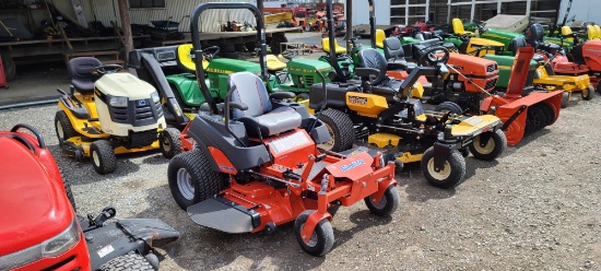 Simpliciry Zero Turn Mower (RUNS)(LOCAL DEALER TRADE IN)