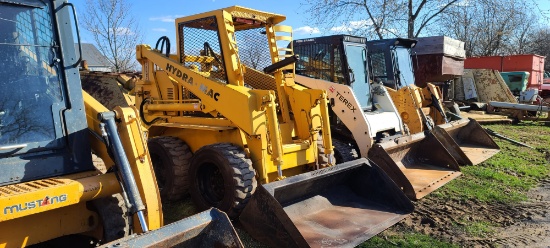 HydraMac 20C Skidloader (RIDE AND DRIVE)