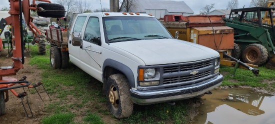 1998 Chevy 3500 Flat Bed Truck (RUNS)
