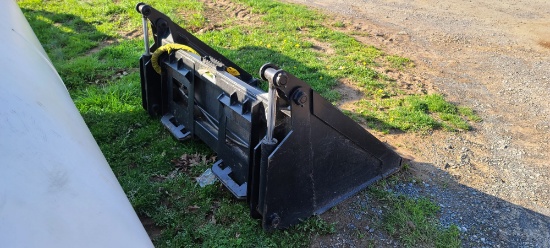 66" Skidloader 4in1 Tooth Bucket