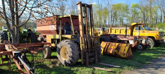 Clark Forklift