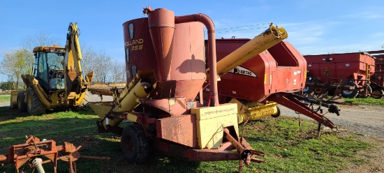 New Holland 355 Grinder Mixer