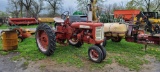 Farmall 200 Tractor (RUNS)