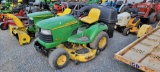 John Deere X475 W/Bagger Riding Mower (RUNS)
