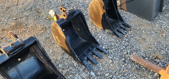 New 16" Bradco Backhoe Bucket