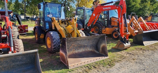 2018 Caterpillar 906M Wheel Loader (LIKE NEW) (RIDE AND DRIVE)