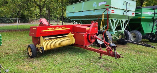 New Holland 316 Sqare Baler