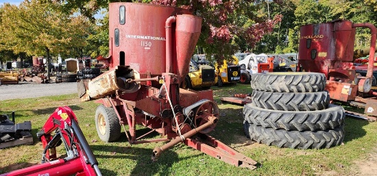 International 1150 Grinder Mixer