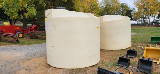 2250 gallon Water Tank