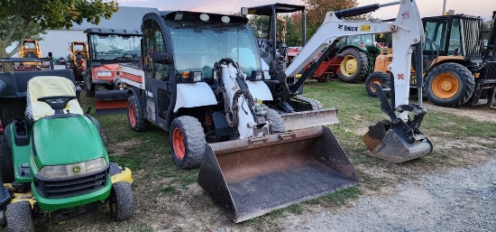 2003 Bobcat 5600 Toolcat (RIDE AND DRIVE)