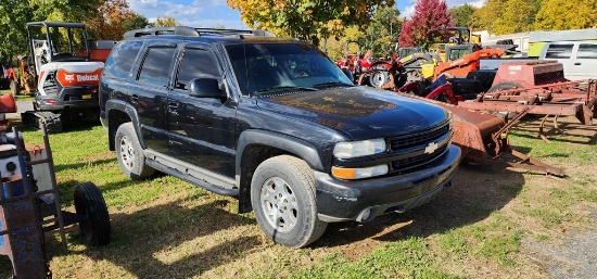 2004 Chevy Tahoe SUV (RUNS)(TITLE)