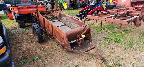 Cub Manure Spreader