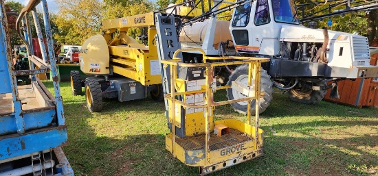 2000 Grove A45EJ Electric Manlift (RUNS)