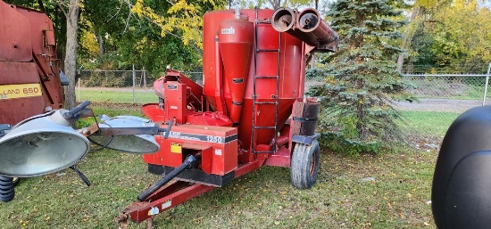 Case International 1250 Grinder Mixer