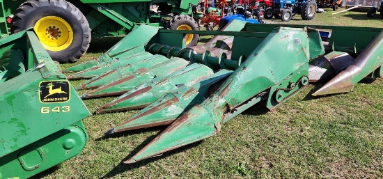 John Deere 643 6row Corn Head