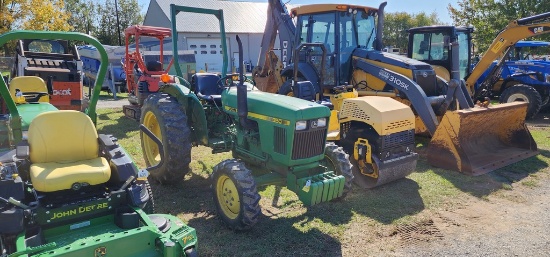 John Deere 950 Compact Tractor (RUNS AND DRIVES)