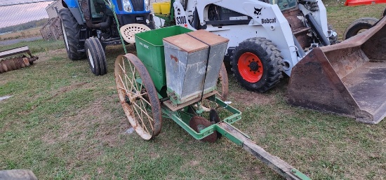 John Deere 1 Row Potato Planter