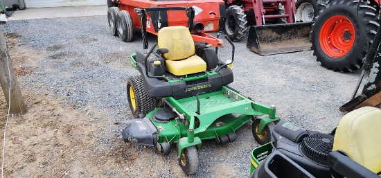 John Deere Z Trak 757 Zero Turn Mower (RUNS AND DRIVES)