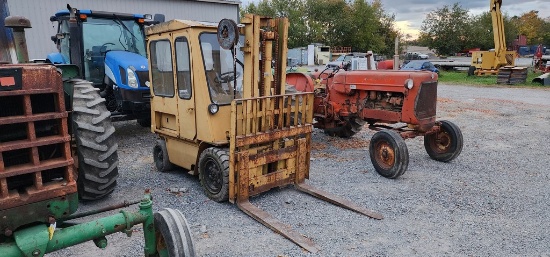 Caterpillar Forklift (AS IS)