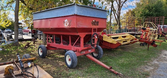 EZ-Flow 300 Gravity Wagon w/Auger