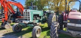 Oliver 1850 Tractor (RUNS)