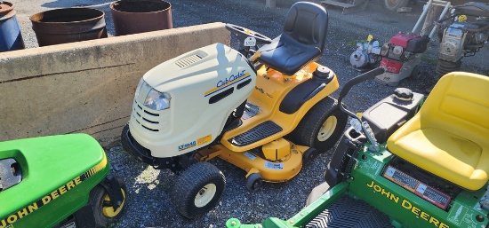 Cub Cadet LT1045 Riding Mower (RUNS)(DEALER TRADE IN)